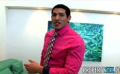 Foxtube bunduda perfeita trepando com força na piroca gigante